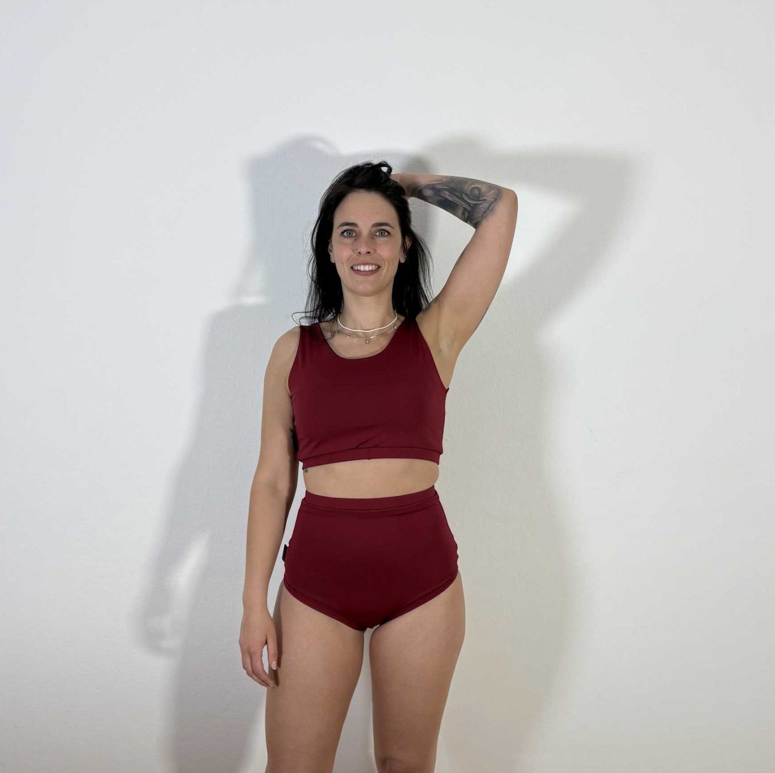 Meniko Poledancekleidung Pole-Höschen Manes highwaist rot S vorne