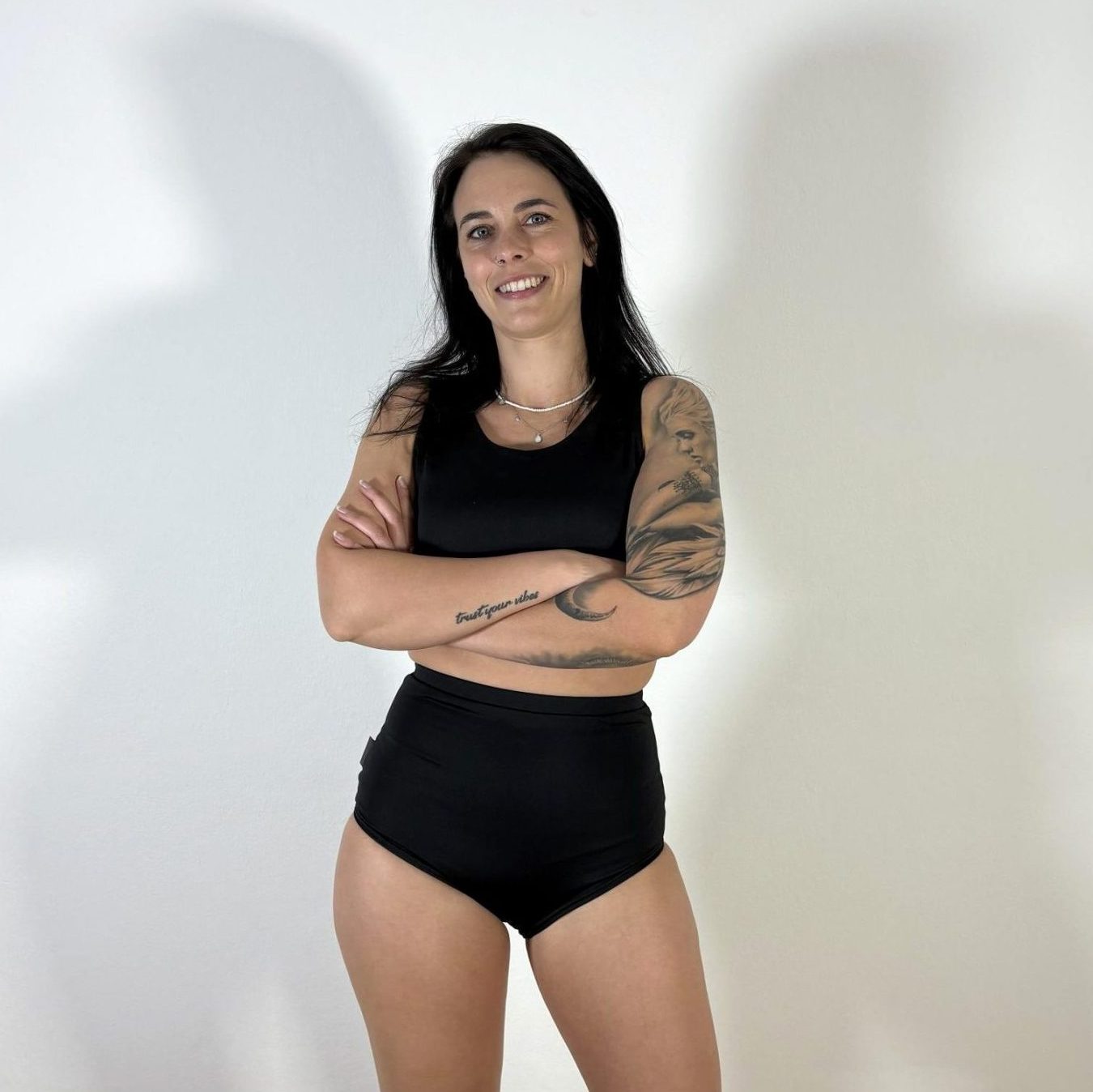 Meniko Poledancekleidung Pole-Höschen Manes highwaist schwarz S vorne 2