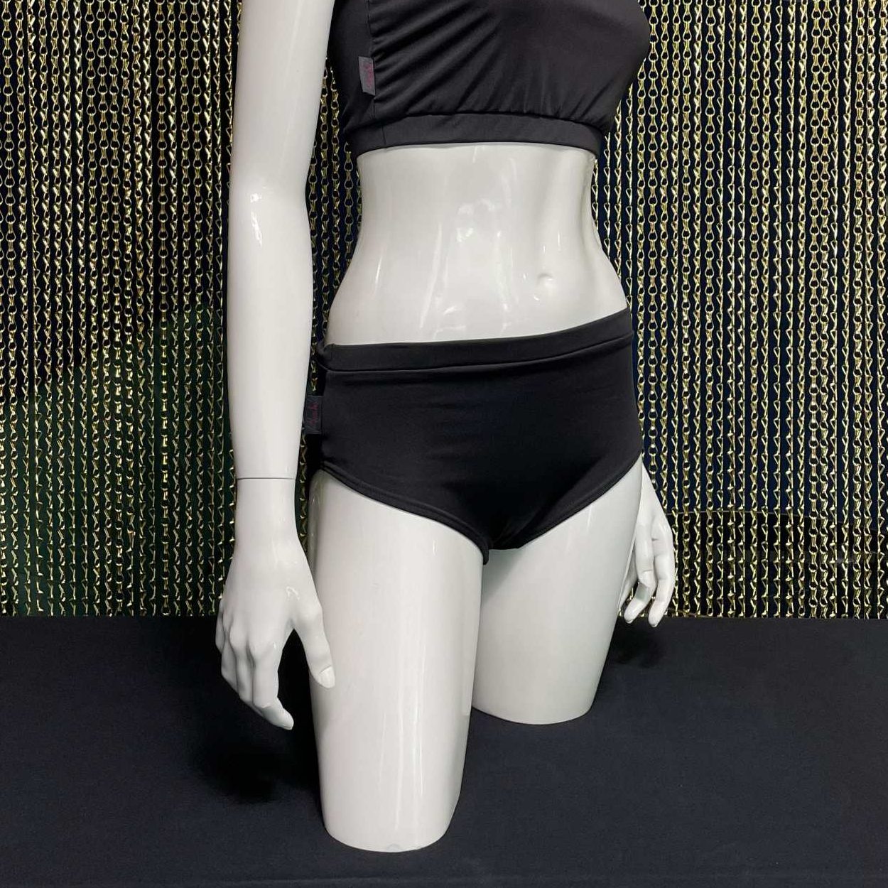 Meniko PoledancekleidungPole-Höschen Manes lowwaist schwarz S seitlich 2